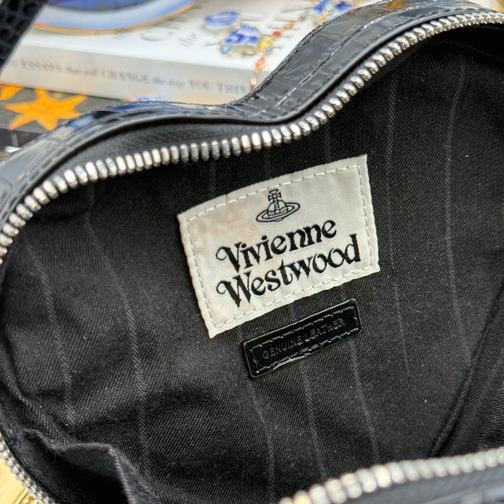 🆕 VIVIENNE WESTWOOD 🧿 NWT Ella Mini Heart Backpack, Black Croc - AUTHENTICATED - Picture 10 of 16